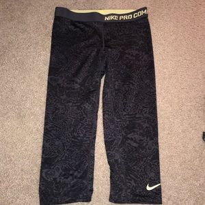 Nike combat pro workout leggings